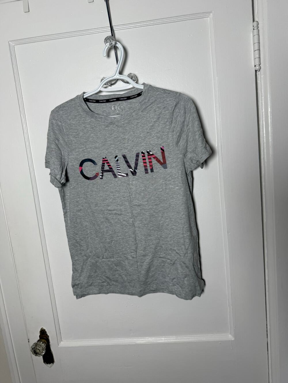 Calvin Klein Graphic Spell Out Gray Short Sleeve Loose Fit T-shirt Women's SM